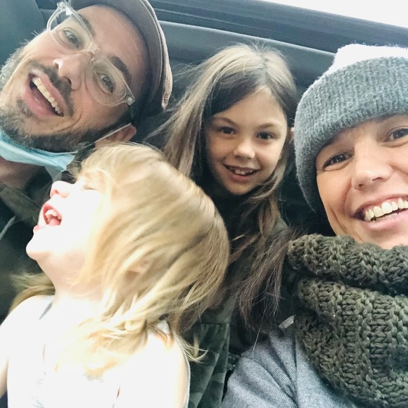 Meet your Posher, Kate - Picture 1 of 7